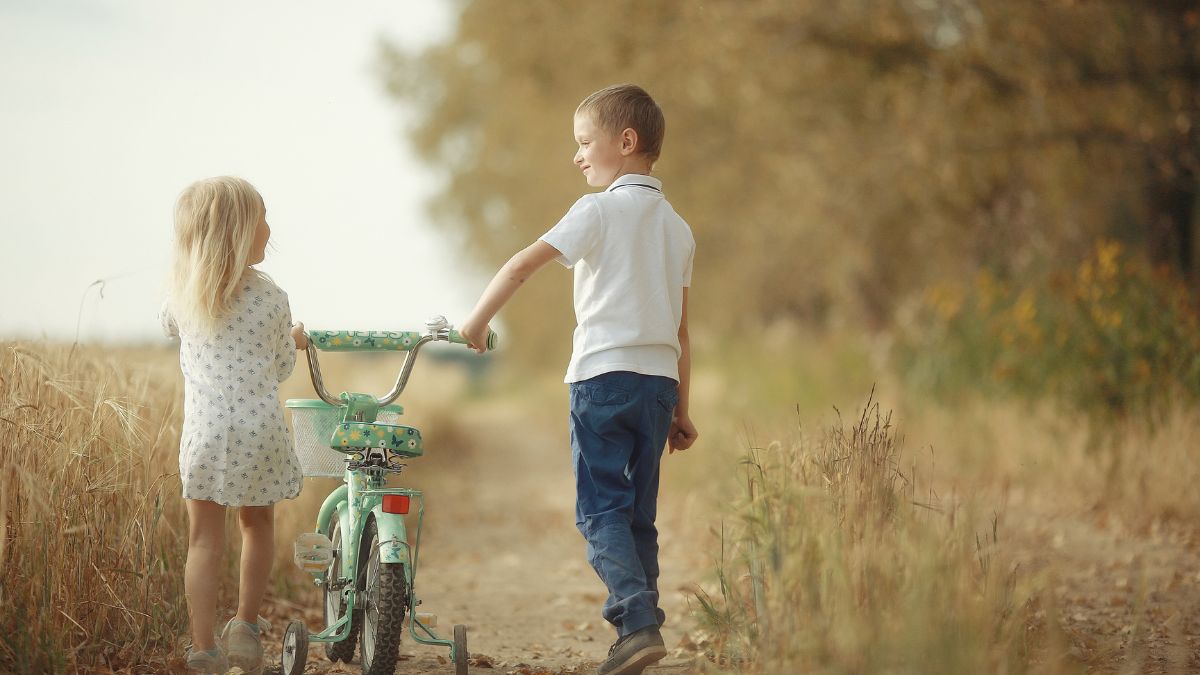 45 Hilarious and Heartwarming Birthday Wishes for Brothers