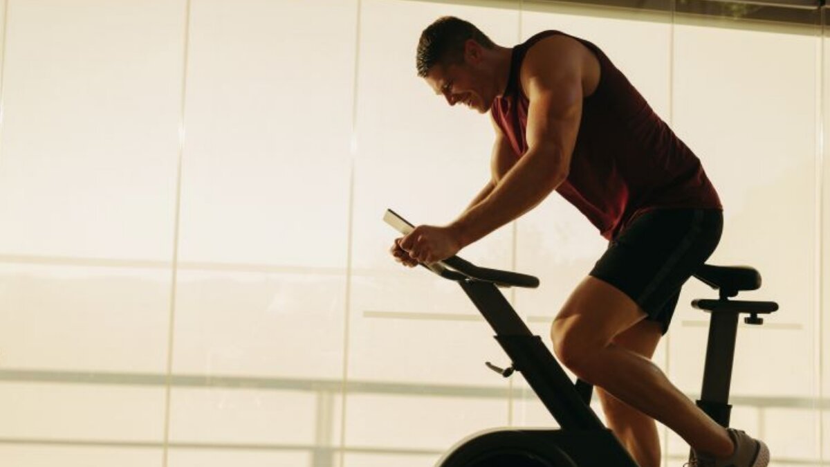 10 effective fitness equipment ideal for home workout sessions