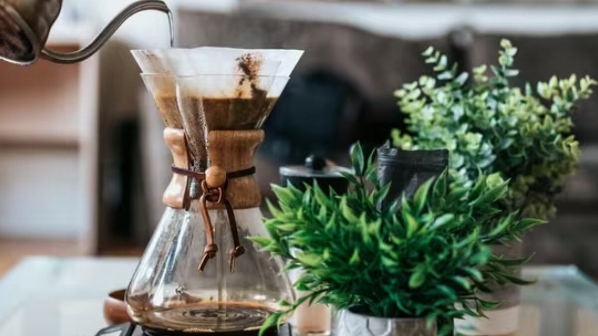 5 creative ways to make piping hot brewing coffee packed with aroma