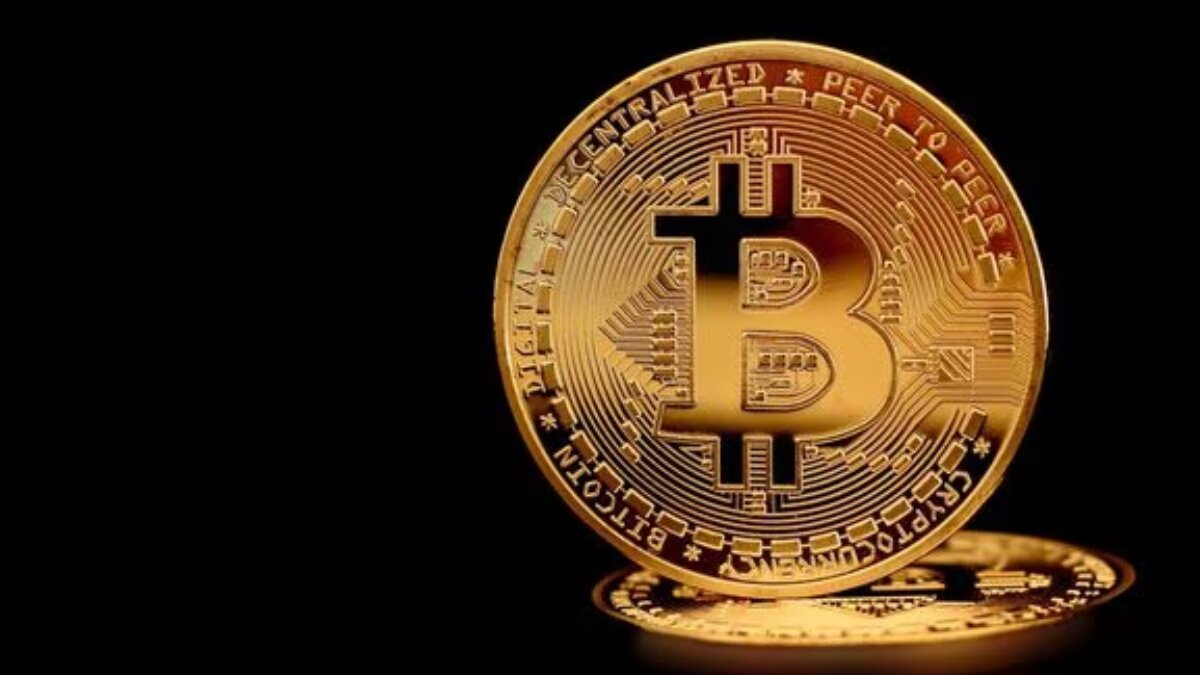 Bitcoin soars at $72,000 as trading gets easier; dollar shrinks