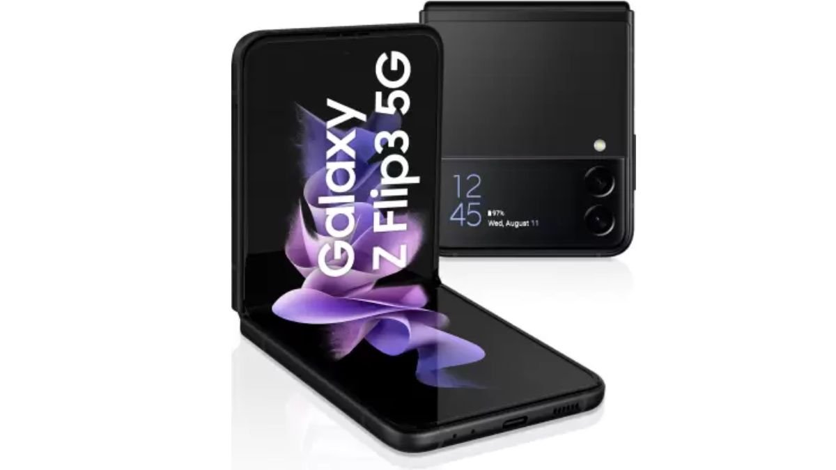 Get Samsung Galaxy Z Flip 3 5G with 8GB RAM available at a massive discount of 52%; Check out this deal