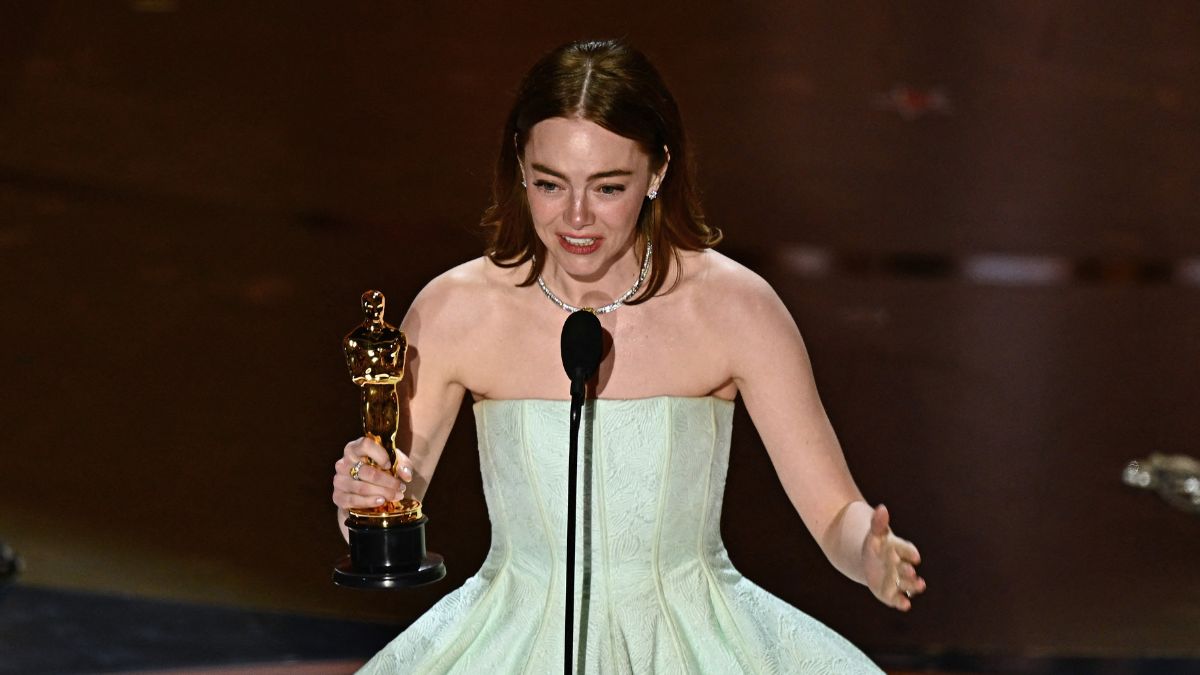 Emma Stone drops sweet Taylor Swift reference in Oscars acceptance speech
