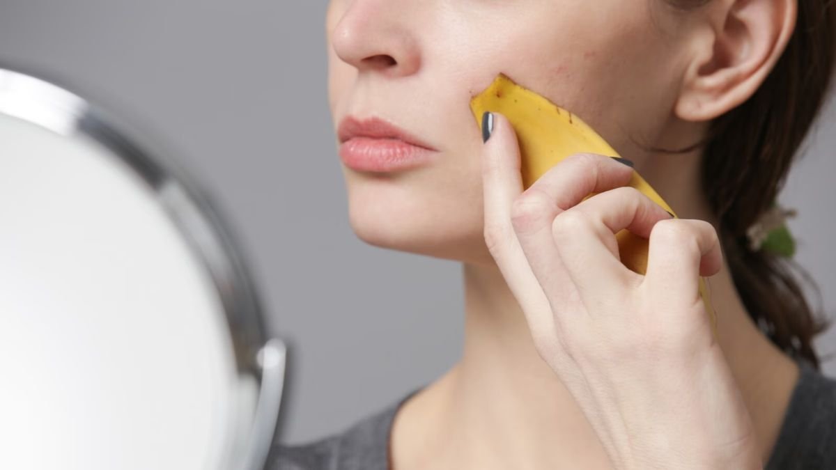 Don’t throw out banana peel! Here are 4 ways to use it on your face