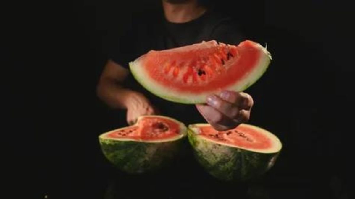 Exploring the health benefits of eating Watermelon at night