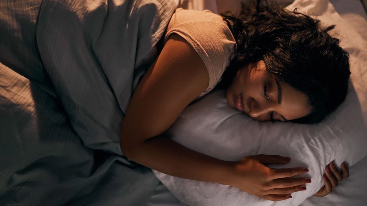 5 bedtime drinks to help you sleep better