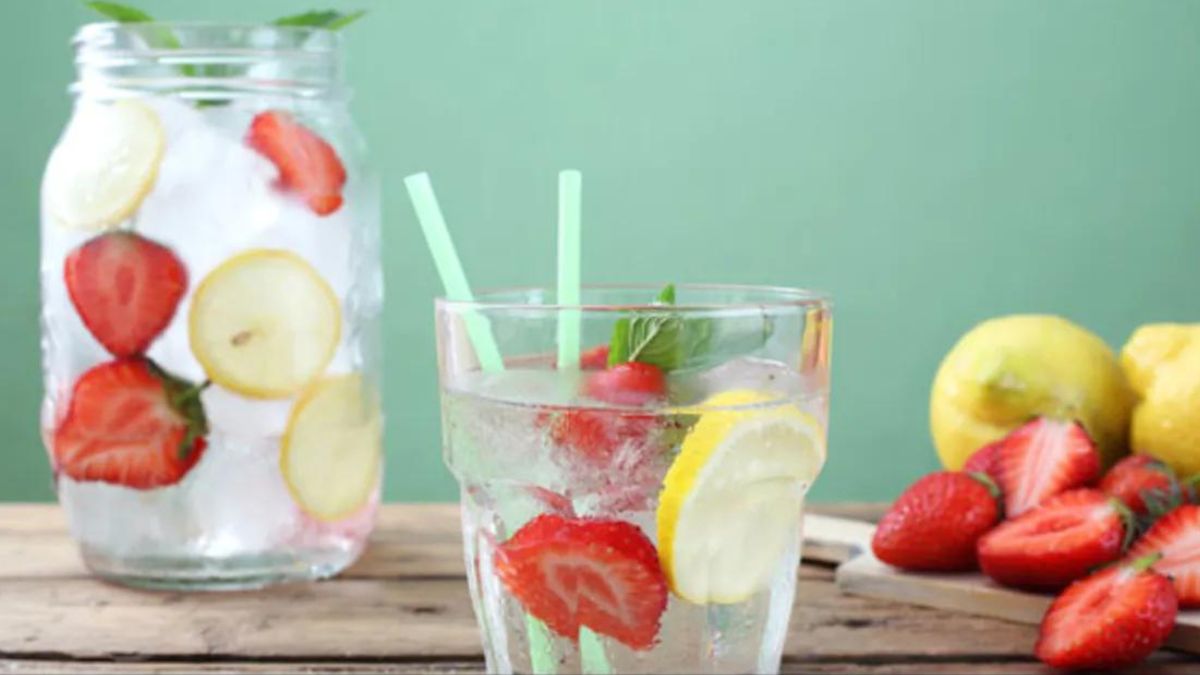 5 delicious detox drinks for healthy and glowing skin