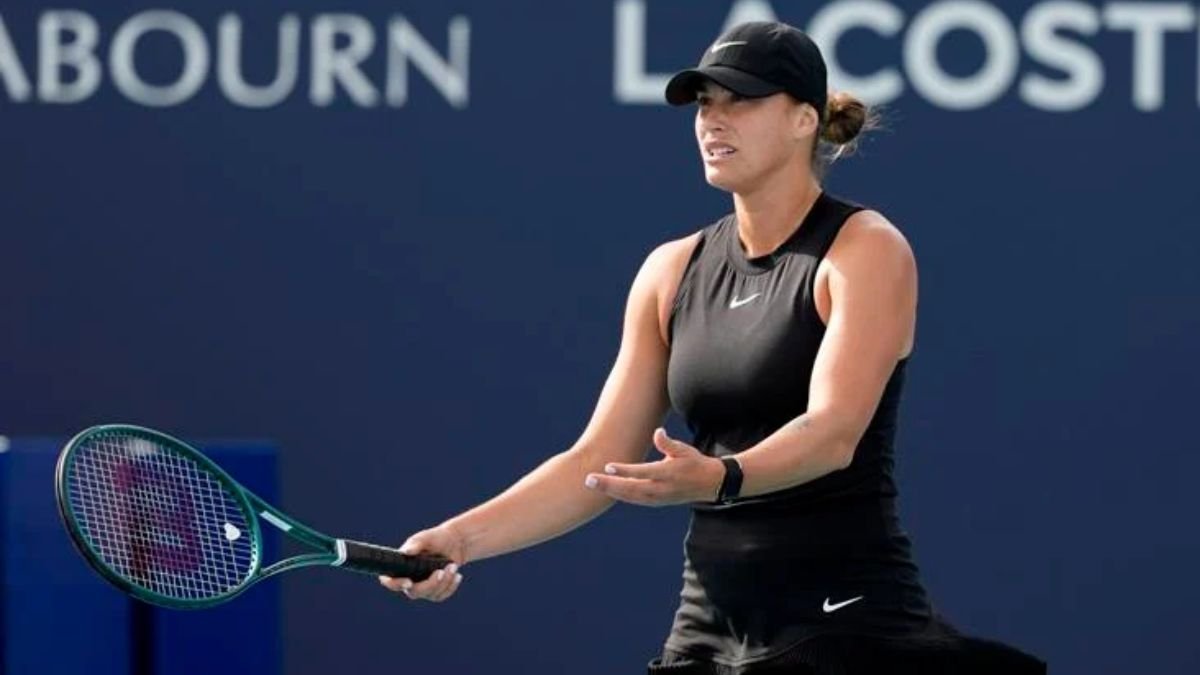 Aryna Sabalenka wins on return to court after death of her former partner