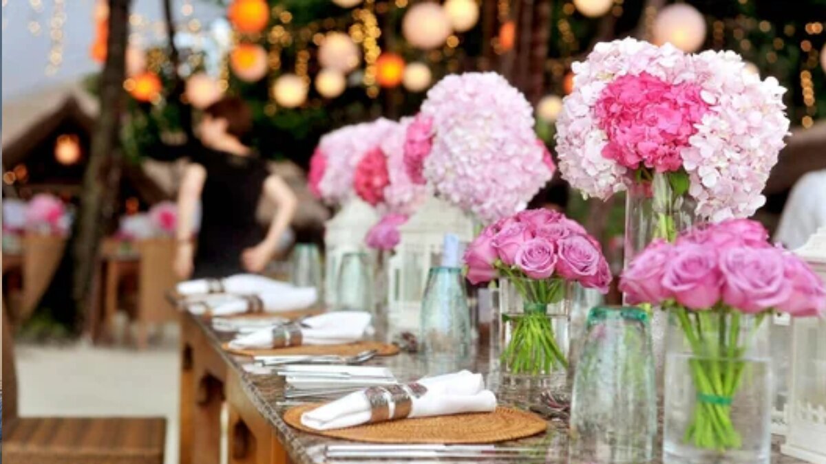 Bohemian themed floral decor ideas to ramp up the wedding festivities