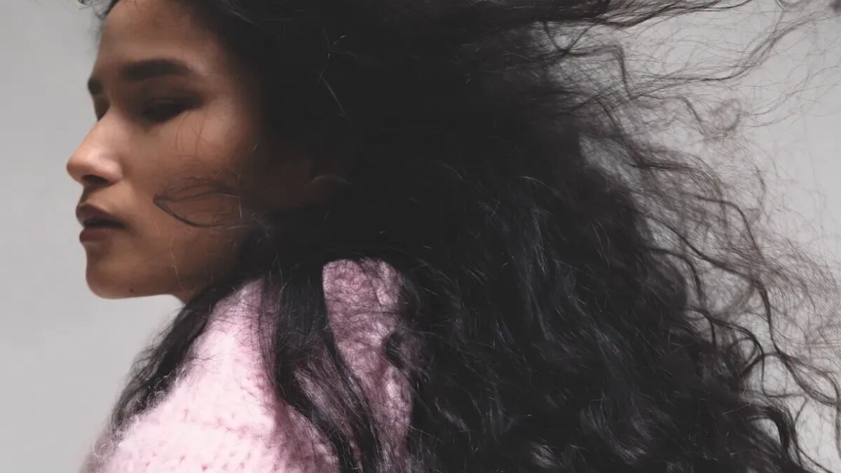 Get stronger and healthier hair, the natural way; explore the ingredients here