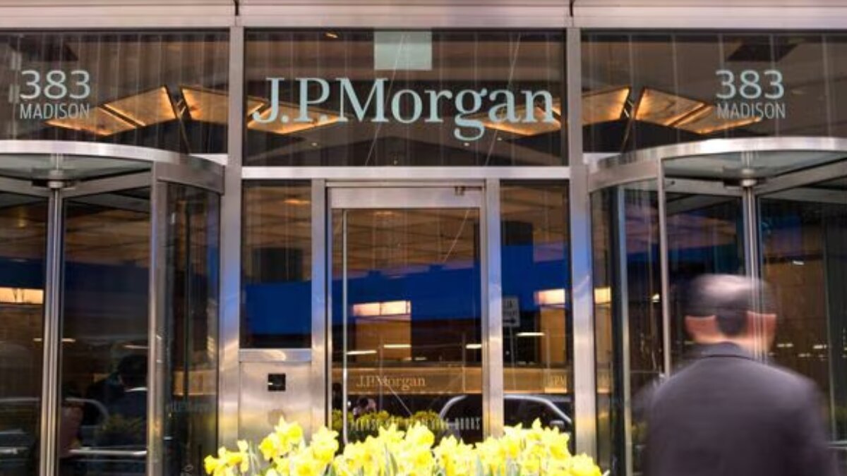 JPMorgan forsees bright side of Indian stocks, advises taking benefit of volatility ahead elections