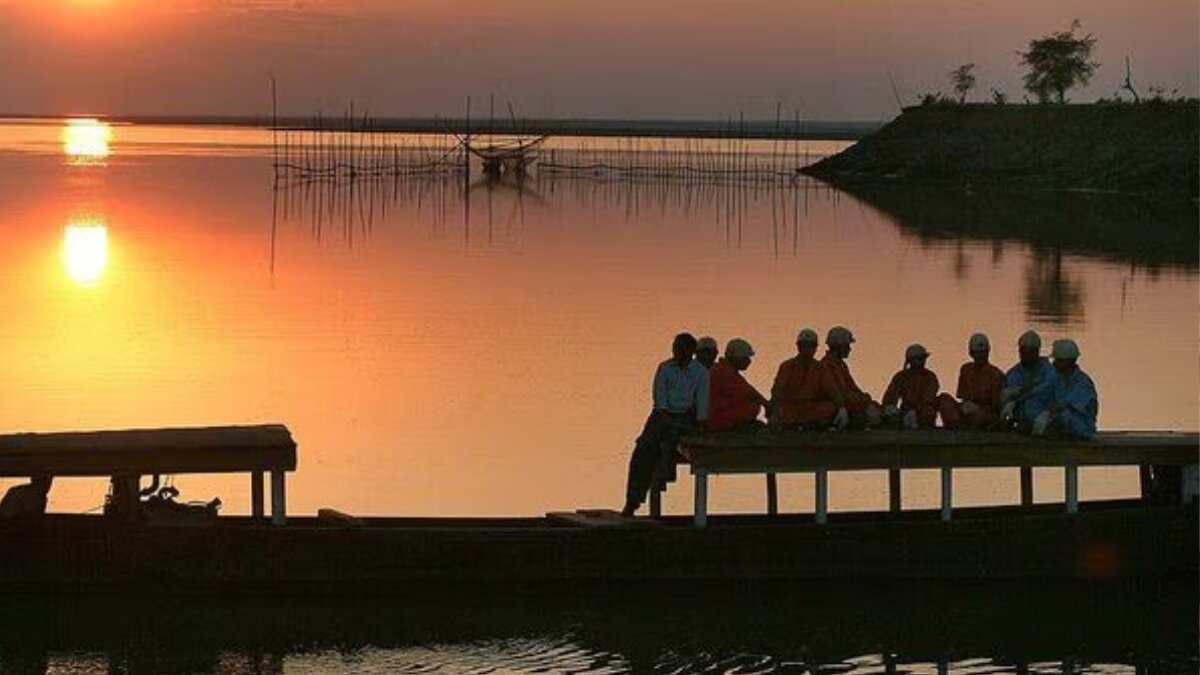 India’s crude oil consumption jumps to 4.6% in FY24, output stands at 0.6%, imports unchanged