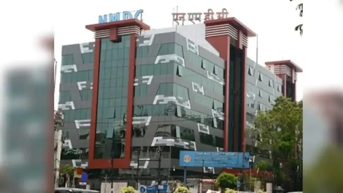 NMDC increases iron ore rates by Rs 400 per tonne