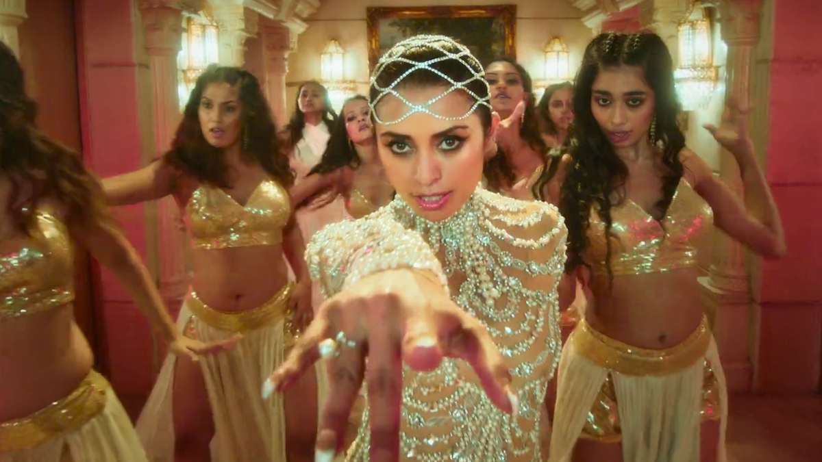 Manzayashree’s music video Jhyain becomes a runaway success!