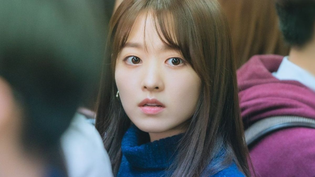 Park Bo Young hits back on fans seeking direct replies on Bubble: ‘I’m not showing preferential treatment’