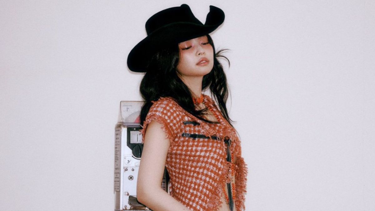 BLACKPINK’s Jennie’s brand-new track Mantra fetches the top spot on the global iTunes chart