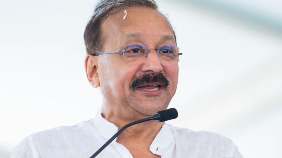 Baba Siddique funeral: Jannat Zubair, MC Stan, Pooja Bhatt, Jay Bhanushali pays the final tribute