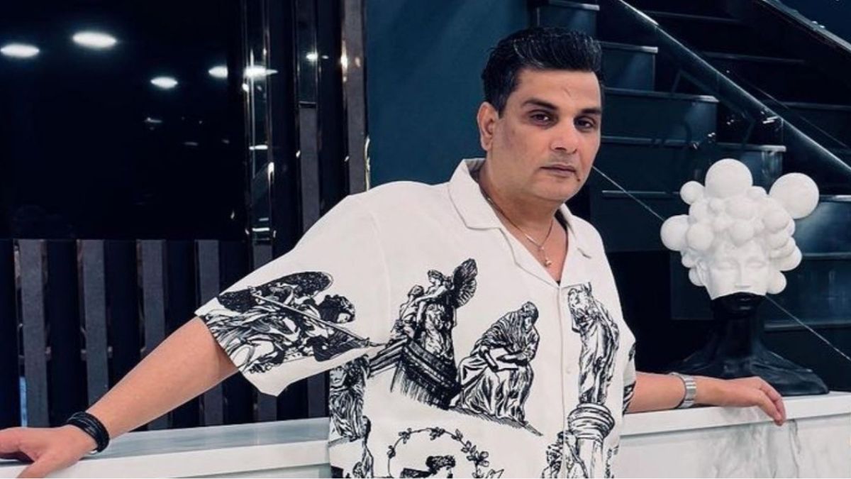 Mukesh Chhabra in search for a fresh face as female lead for Hindi remake of Baby