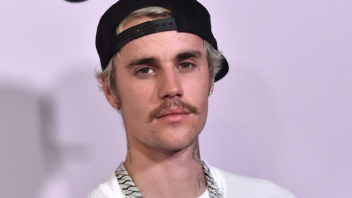 Justin Bieber is now @lilbieber on Instagram; fans are left in utter surprise