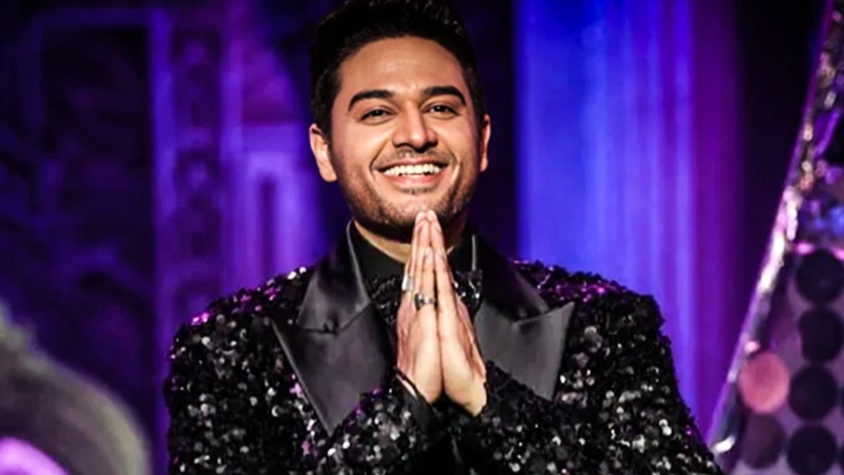 Bigg Boss 19 Winner: Gaurav Khanna lifts the trophy